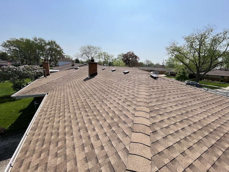 Newly installed shingle roof in Des Plaines Illinois