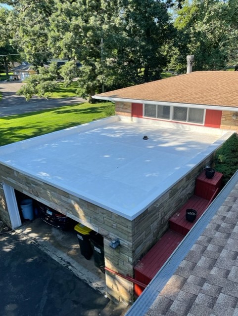 White EPDM Flat Roof installed in Palatine