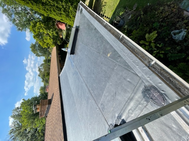 EPDM Flat Roof System installed on a home in Prospect Heights, Illinois
