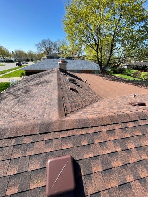 GAF Timberline HDz Hickory color shingles